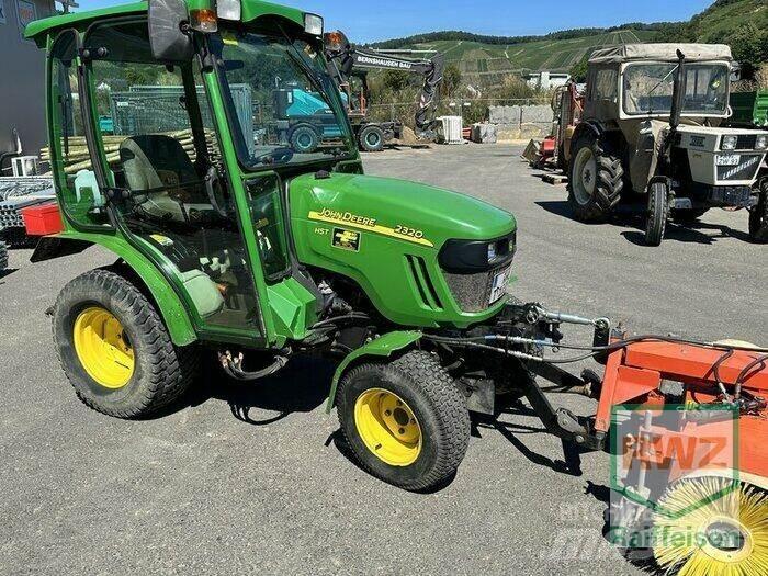John Deere 2320 Kompaktie traktori