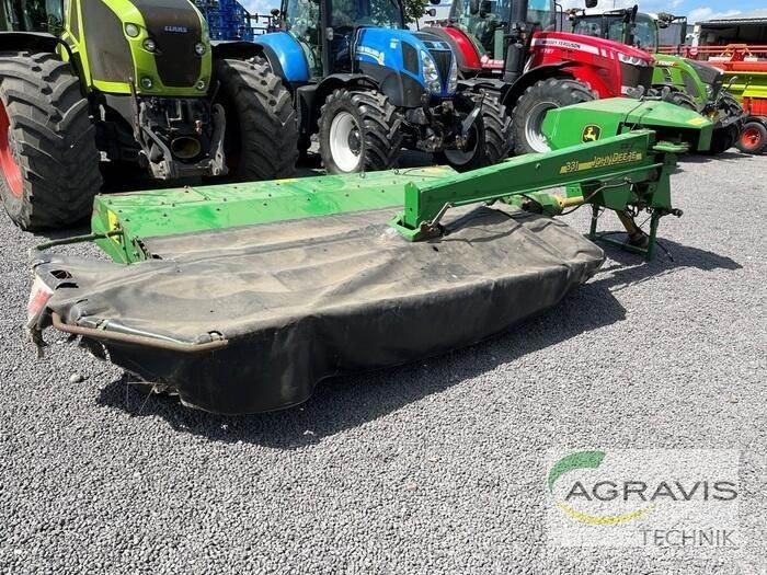 John Deere 331 Pļaujmašīnas