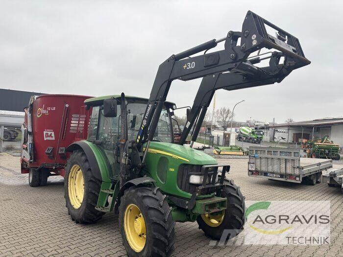 John Deere 5620 Traktori