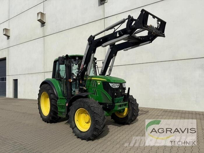John Deere 6115 R Traktori