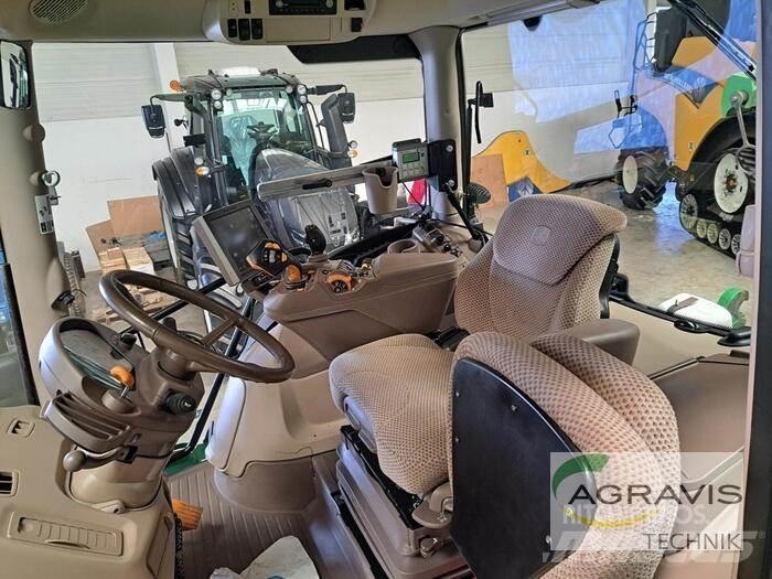 John Deere 6215 R Traktori