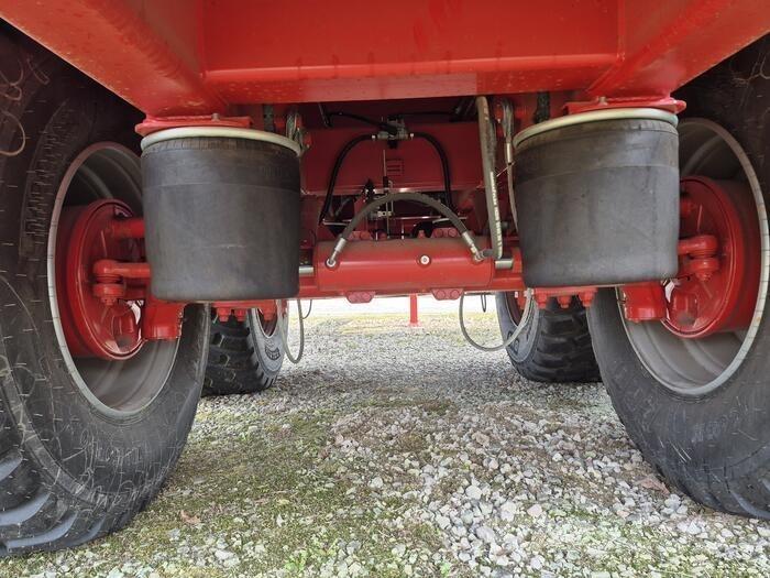 Krampe BIG BODY 750 Treileri-pašizgāzēji