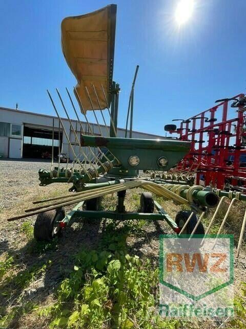 Krone Swadro 38 Grābekļi un siena ārdītāji