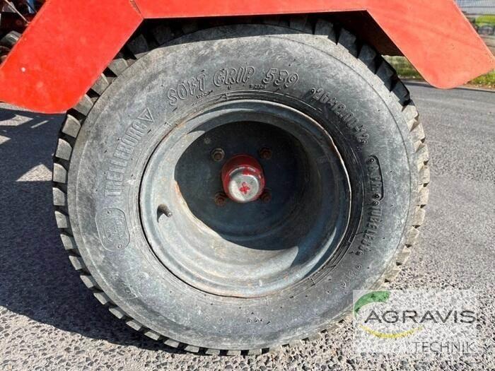Kuhn GF 10601 TO Grābekļi un siena ārdītāji