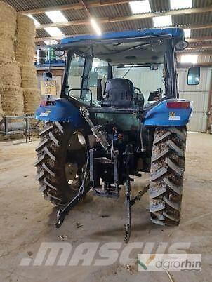 New Holland T5040 Traktori