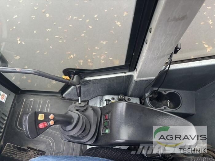 Schäffer 9610 T Lauksaimniecības pacēlāji