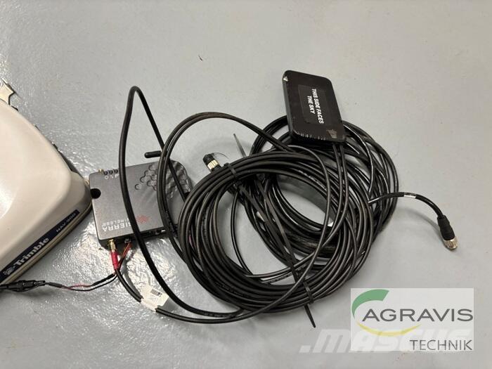 Trimble GFX-750 Cits lopkopības aprīkojums