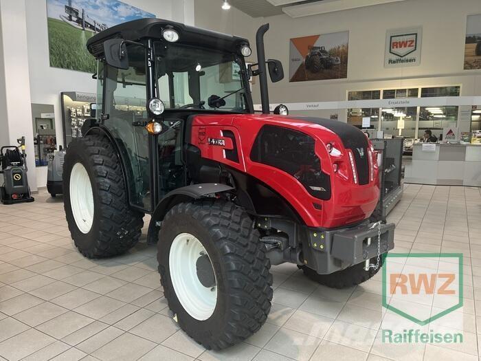Valtra F105S 2D3 Traktori