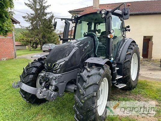 Valtra G125V Traktori