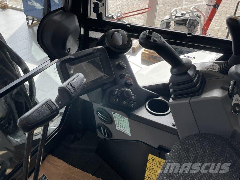 Bobcat E 60 Ekskavatori uz riteņiem