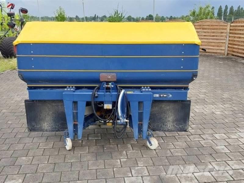 Bogballe M2W Mēslojuma izkliedētājs