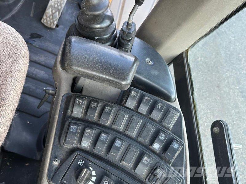 CASE 721 E Iekrāvēji uz riteņiem