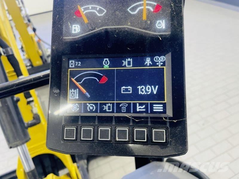 CAT 301.5 Ekskavatori uz riteņiem