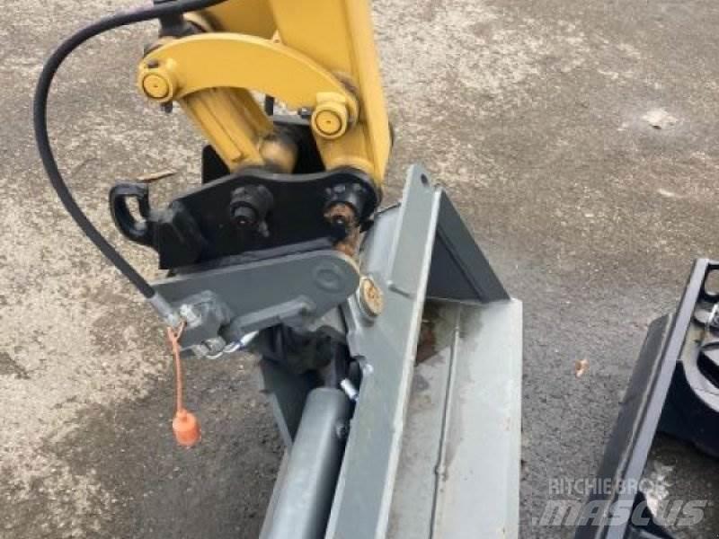 CAT 301.8-05A Mini ekskavatori < 7 t