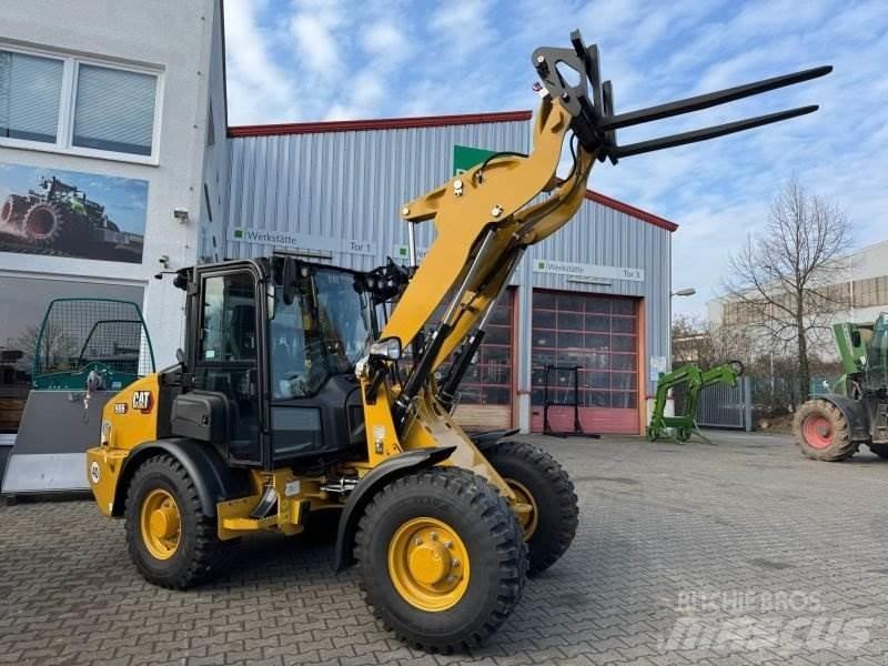 CAT 906-14 Iekrāvēji uz riteņiem