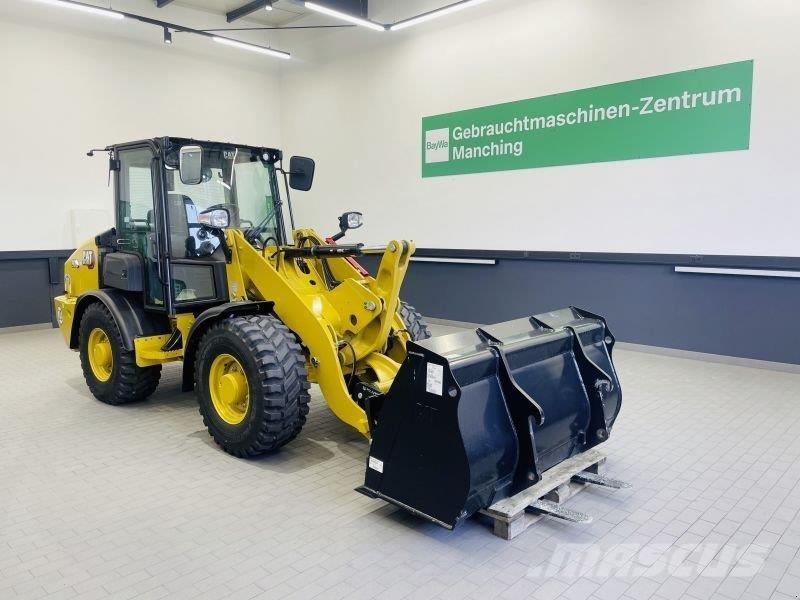 CAT 906-14A Iekrāvēji uz riteņiem