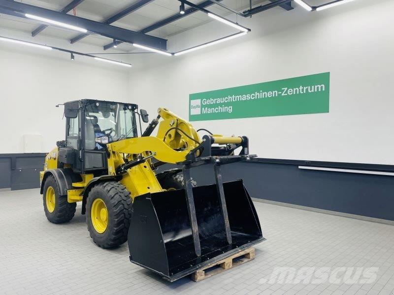 CAT 908-14A Iekrāvēji uz riteņiem