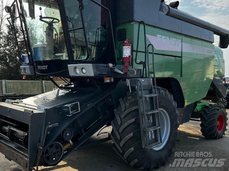 Fendt 5225 E Ražas novākšanas kombaini