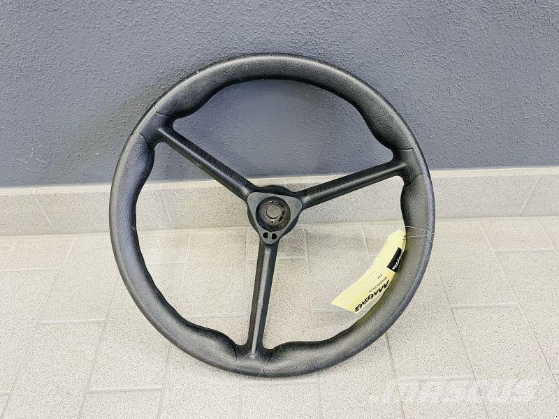 Fendt LENKRAD Traktori