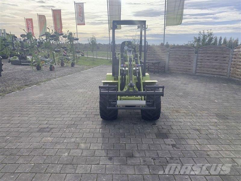 Fliegl 2527 Lietoti riteņu kompaktiekrāvēji