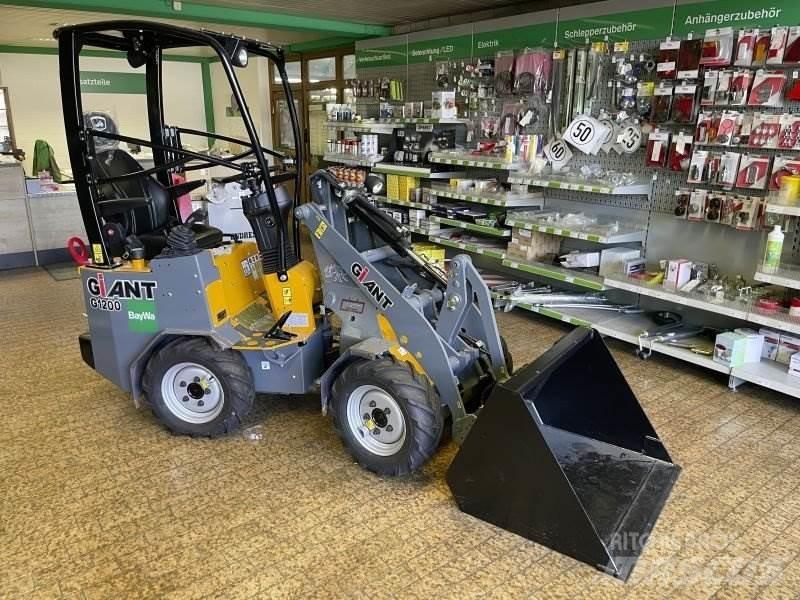 GiANT G1200 Lietoti riteņu kompaktiekrāvēji