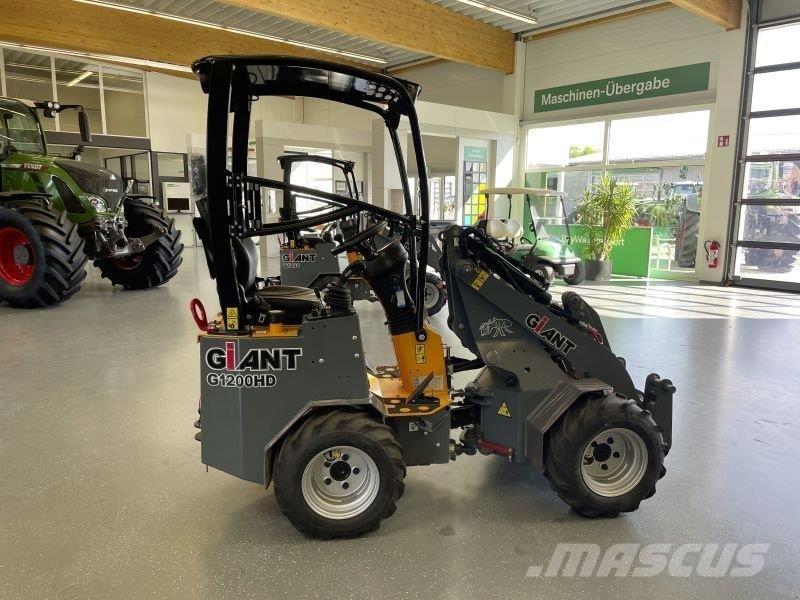 GiANT G1200 HD Lietoti riteņu kompaktiekrāvēji