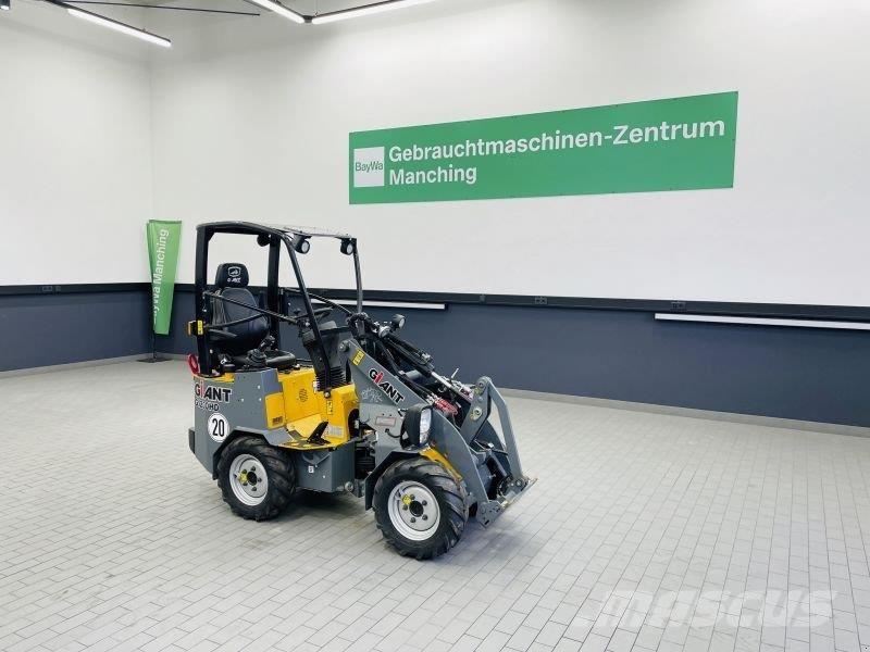 GiANT G1200 HD Lietoti riteņu kompaktiekrāvēji