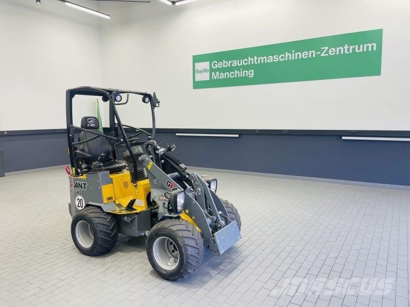 GiANT G1200 HD Lietoti riteņu kompaktiekrāvēji