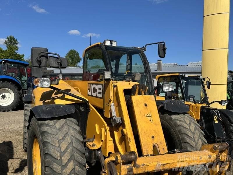 JCB 542-70 Teleskopiskie manipulatori