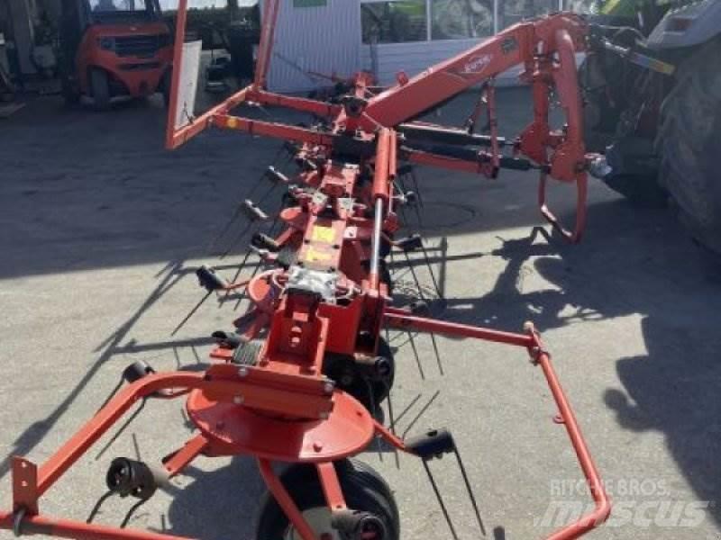 Kuhn GF 7702 Grābekļi un siena ārdītāji