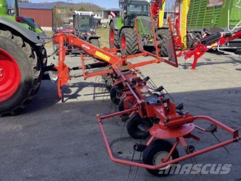 Kuhn GF 7702 Grābekļi un siena ārdītāji
