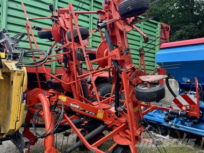 Kuhn GF 8712 Grābekļi un siena ārdītāji