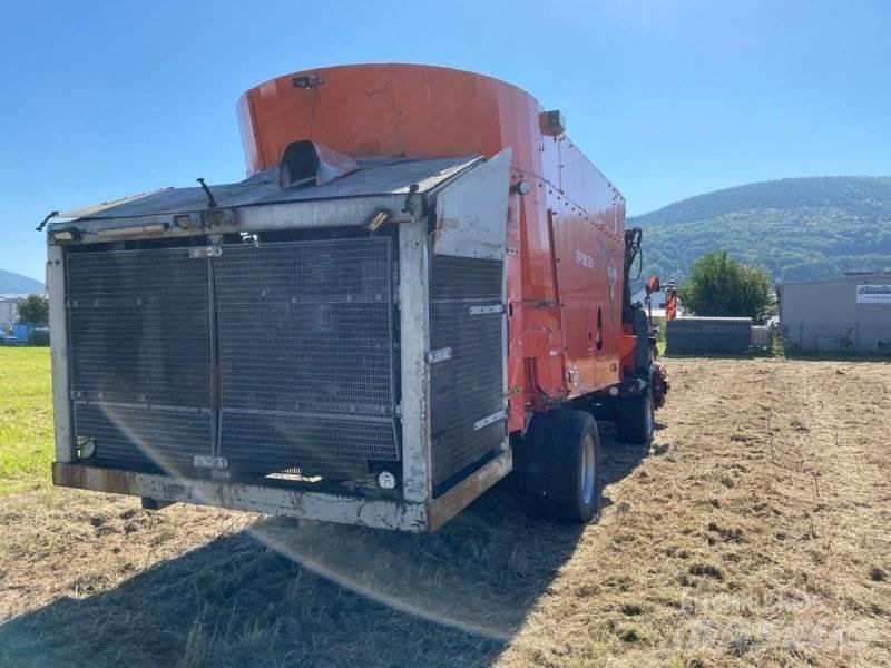 Kuhn SPW 25 Maisītāji dalītāji