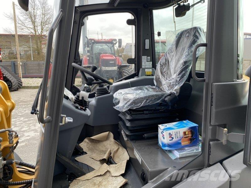 Mecalac AX 850 Iekrāvēji uz riteņiem