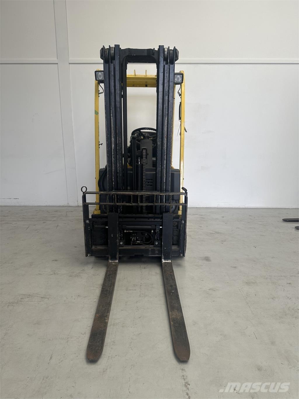 Hyster J1.8XMT Iekraušanas tehnika- Citi