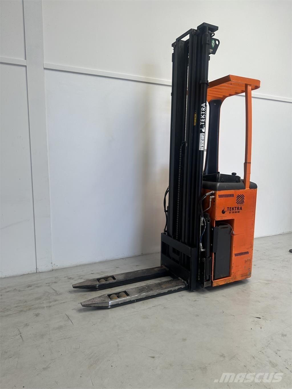 Rocla SST 12 TREV Pašgājēji krautnētāji
