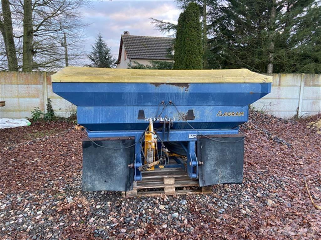 Bogballe Ex 2200 Minerālmēslu izkliedētāji