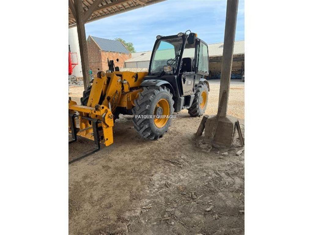 JCB 531-70 Lauksaimniecības pacēlāji