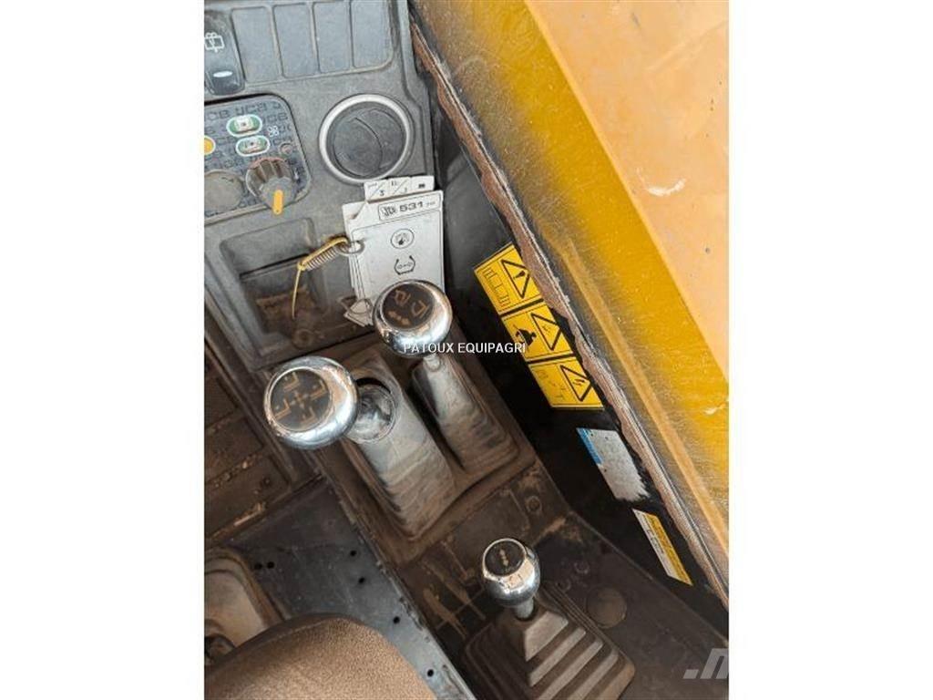 JCB 531-70 Lauksaimniecības pacēlāji