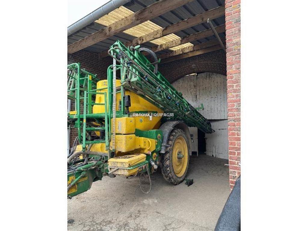 John Deere 832I Piekabināmie smidzinātāji(miglotāji)