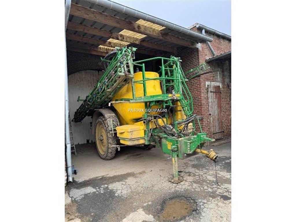 John Deere 832I Piekabināmie smidzinātāji(miglotāji)