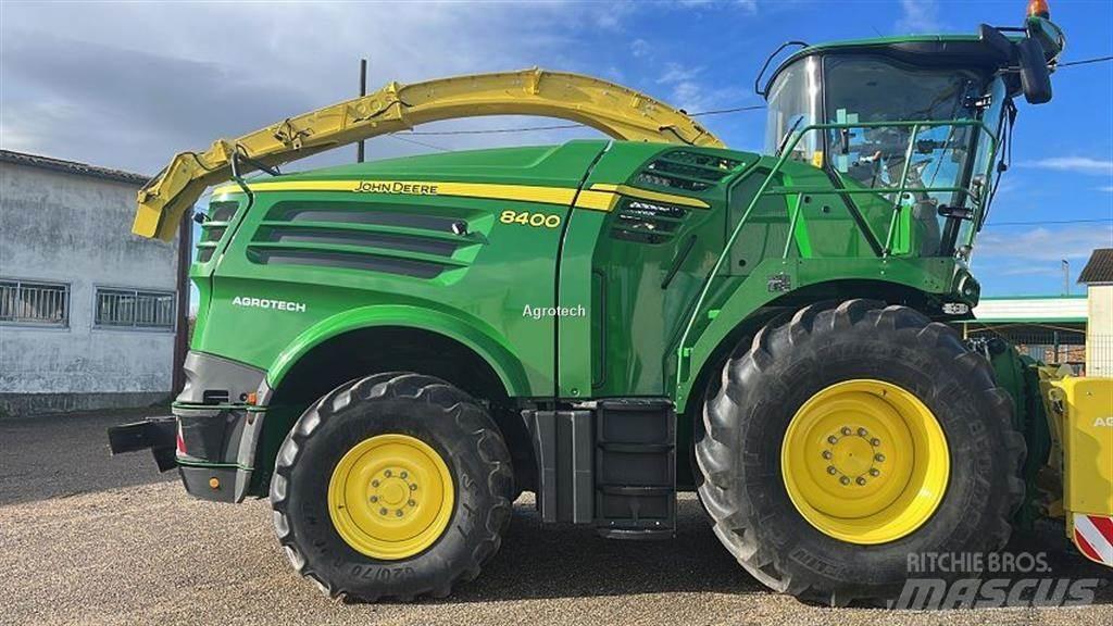 John Deere 8400 Zāles smalcinātāji