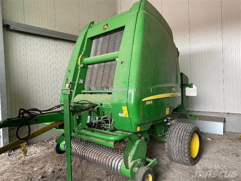 John Deere 864 Rituļu preses