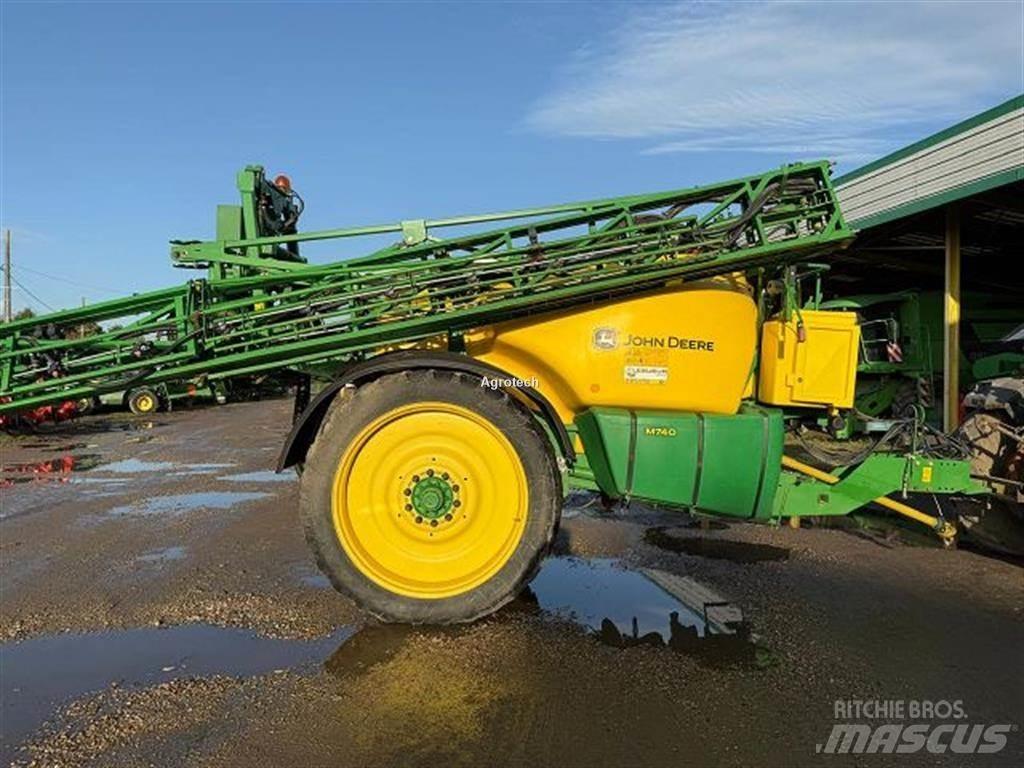 John Deere M740 Piekabināmie smidzinātāji(miglotāji)