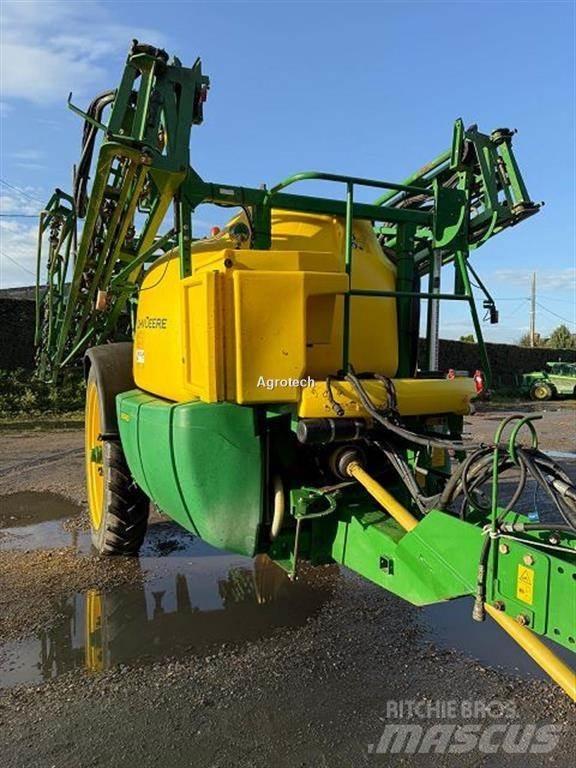John Deere M740 Piekabināmie smidzinātāji(miglotāji)