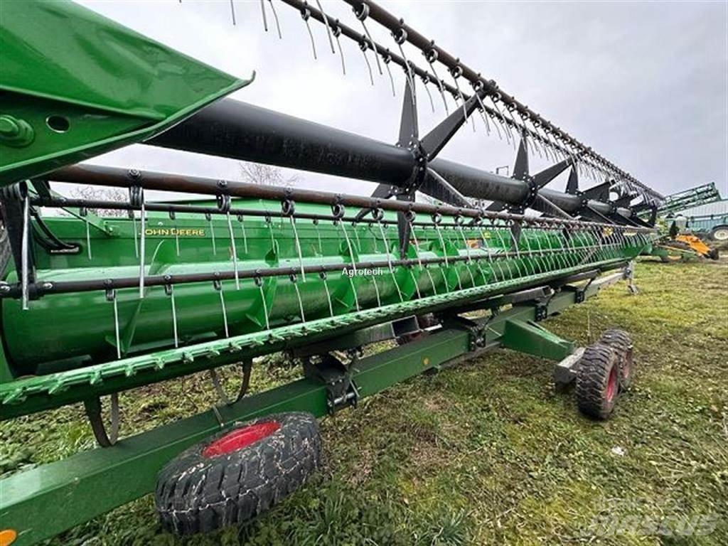 John Deere T 660 Ražas novākšanas kombaini