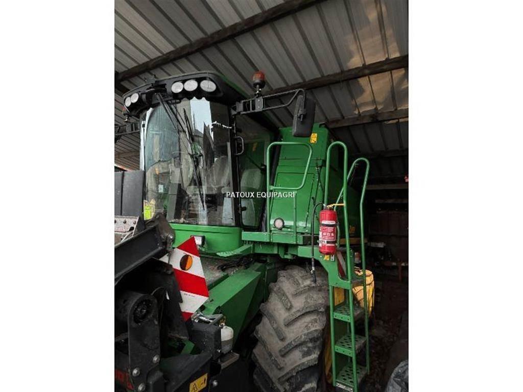 John Deere T560 Ražas novākšanas kombaini