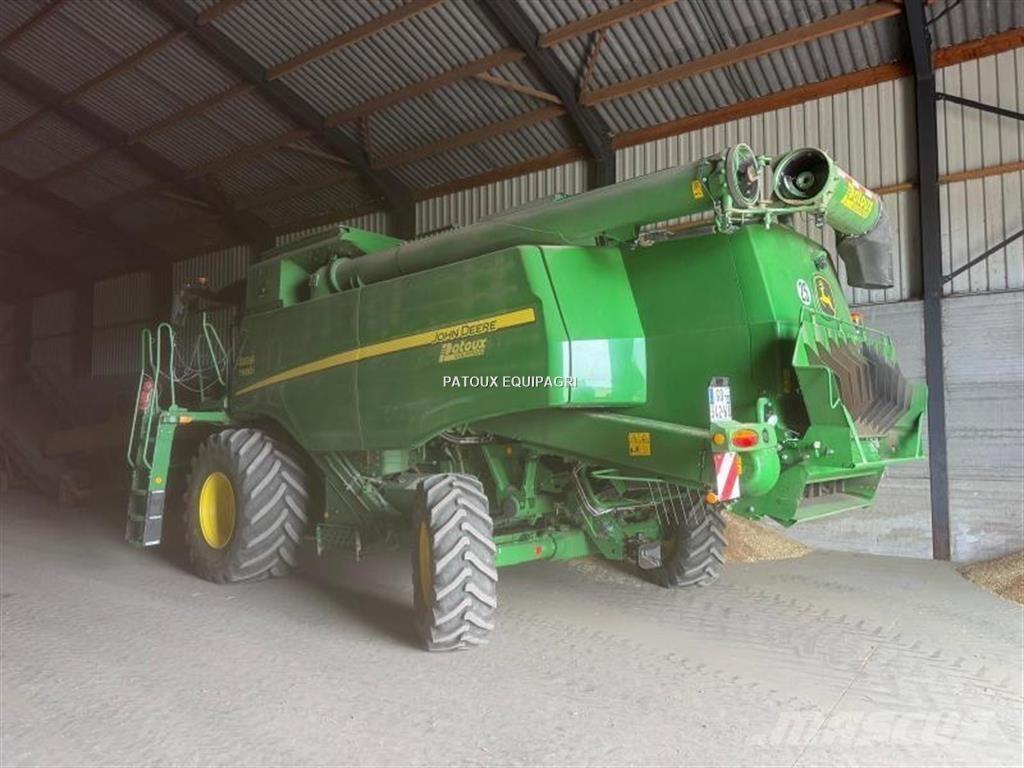 John Deere T660 Ražas novākšanas kombaini