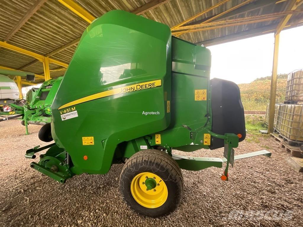 John Deere V451M Rituļu preses
