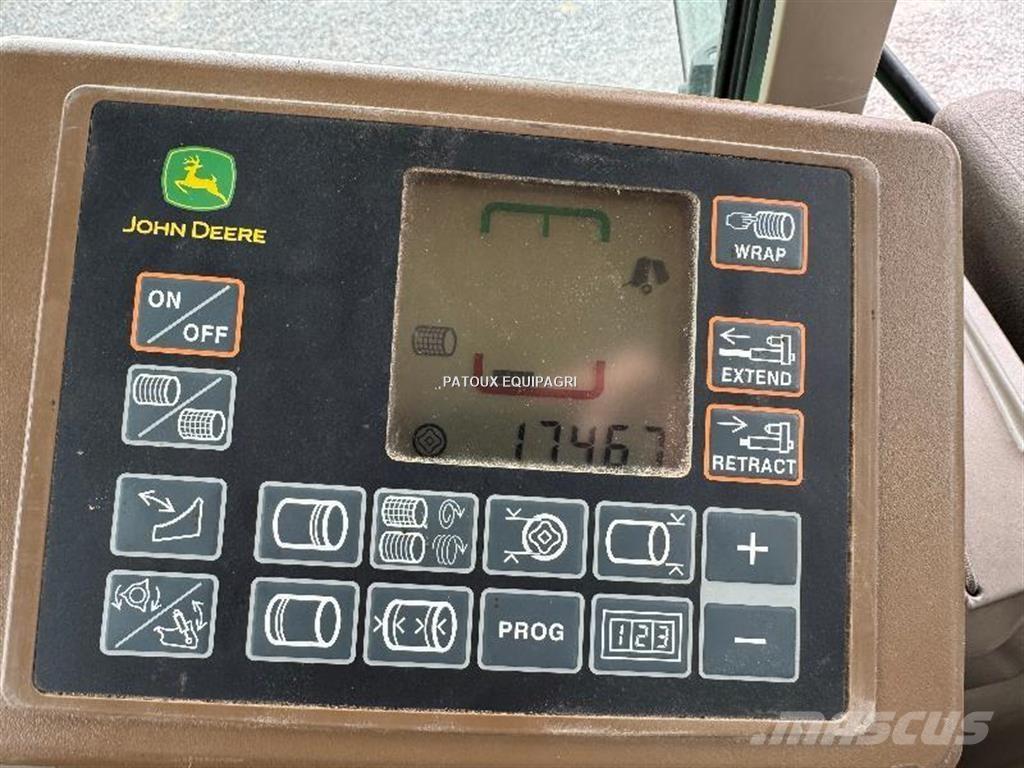 John Deere V461M Rituļu preses